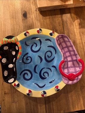 Cute Becca chip and dip bowl.